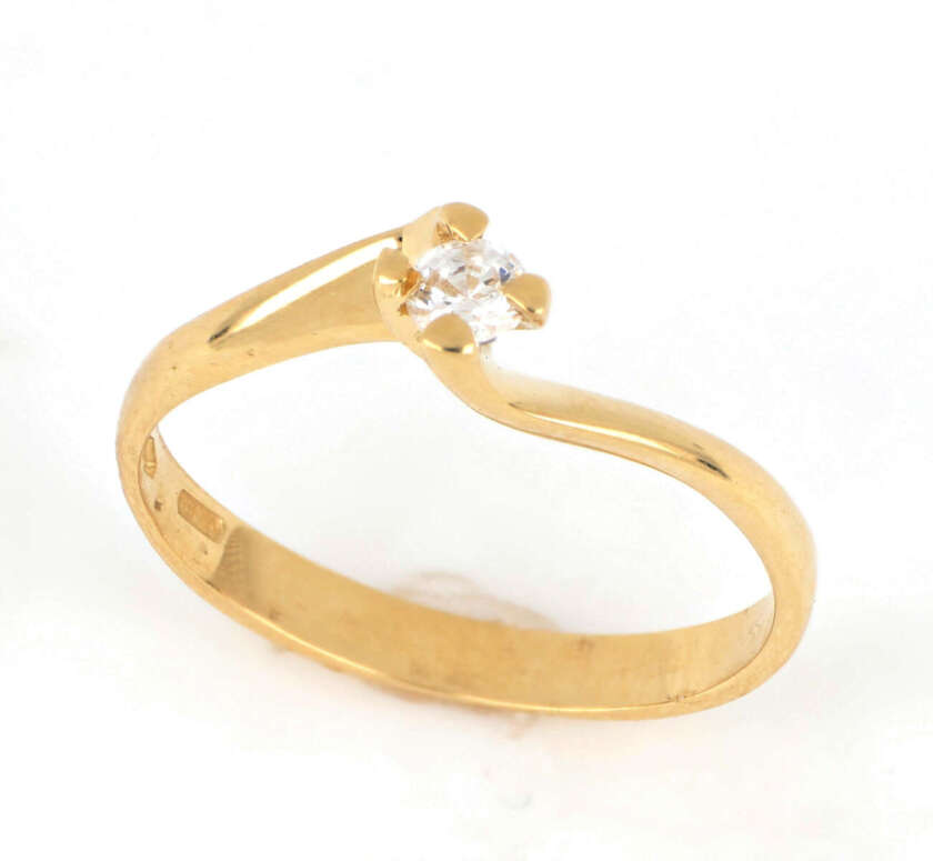 Anello solitario in oro giallo e zirconi AN-34 - immagine 2