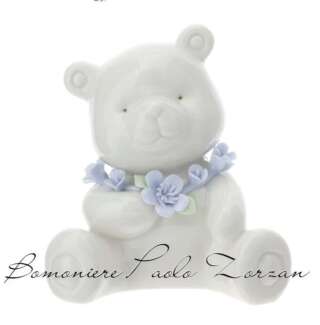 Statuina orsetto Hervit in porcellana con fiori blu 29161  Bomboniere