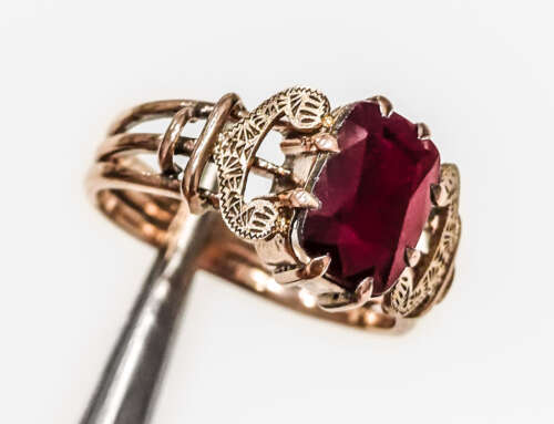 Il restauro di un gioiello antico: l’Anello di Aristide e Amelia