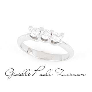 Anello Trilogy in Oro Bianco con Diamanti Naturali ct. 0.55 ref. ANPZ4208G.055  Anelli Trilogy