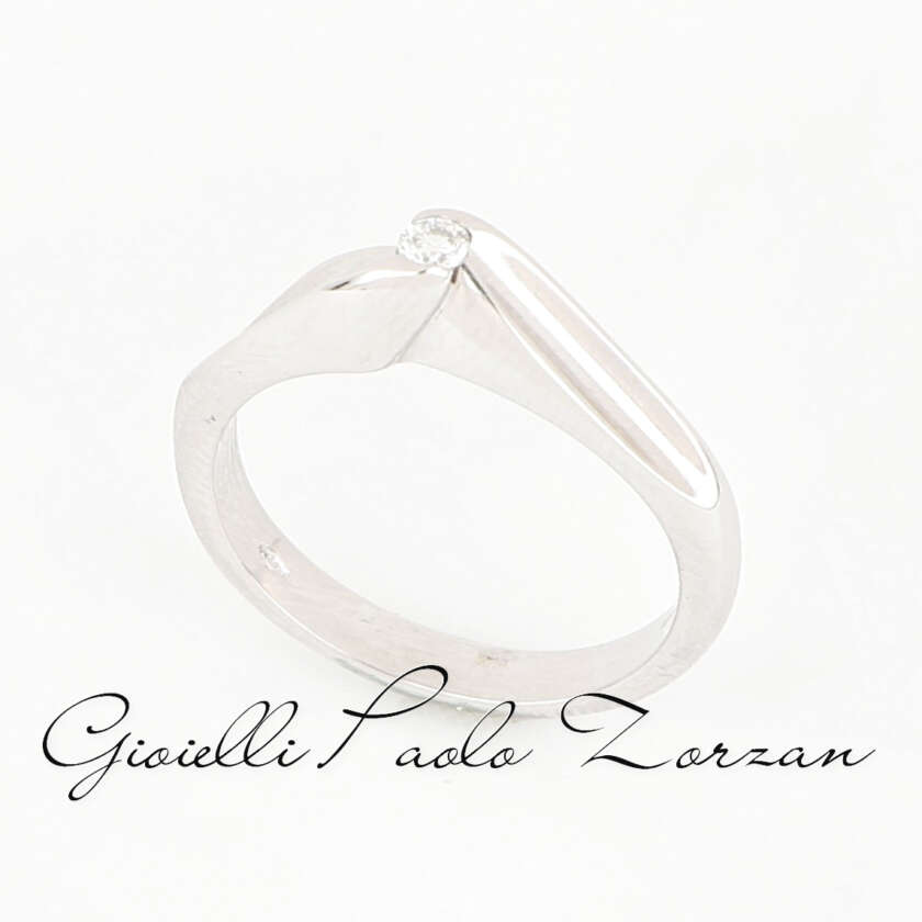 Anello Solitario in Oro Bianco con Diamante Naturale ct 0.10 ref. ANPZ2529