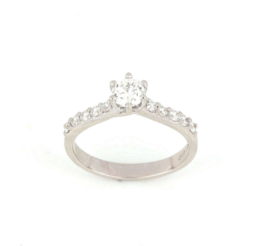 Anello solitario in oro bianco e diamanti naturali certificati GIA  ANPZ2549 - immagine 6